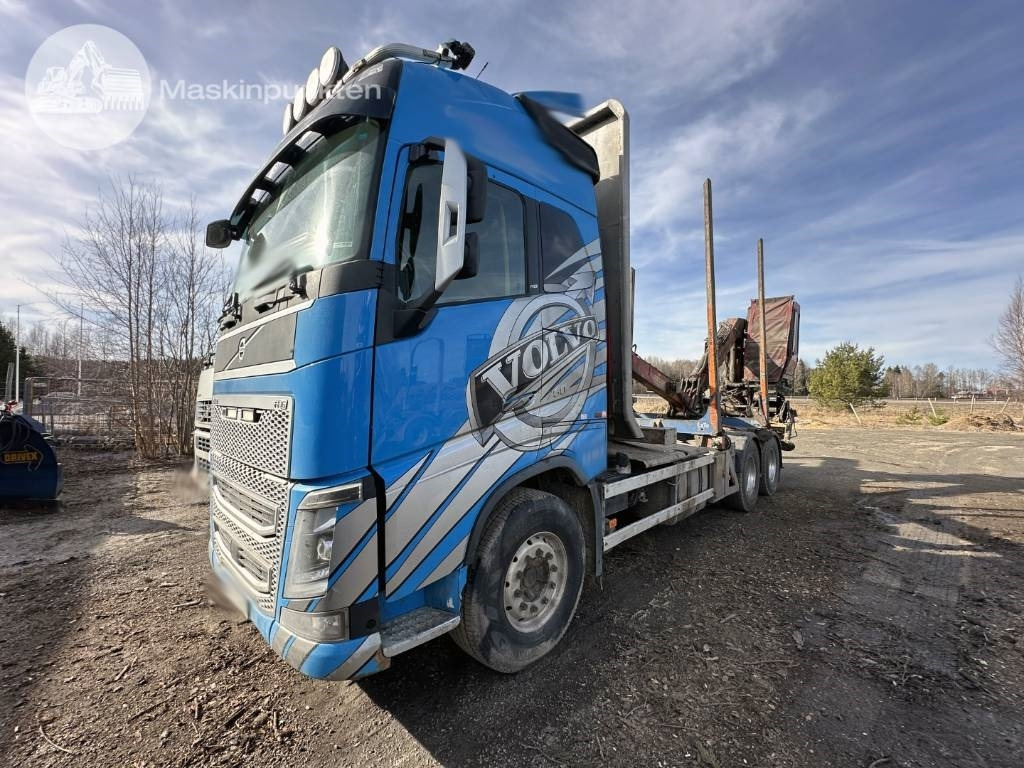 Volvo FH 16 750  - משאית עץ: תמונה 3 Volvo FH 16 750  - משאית עץ: תמונה 3