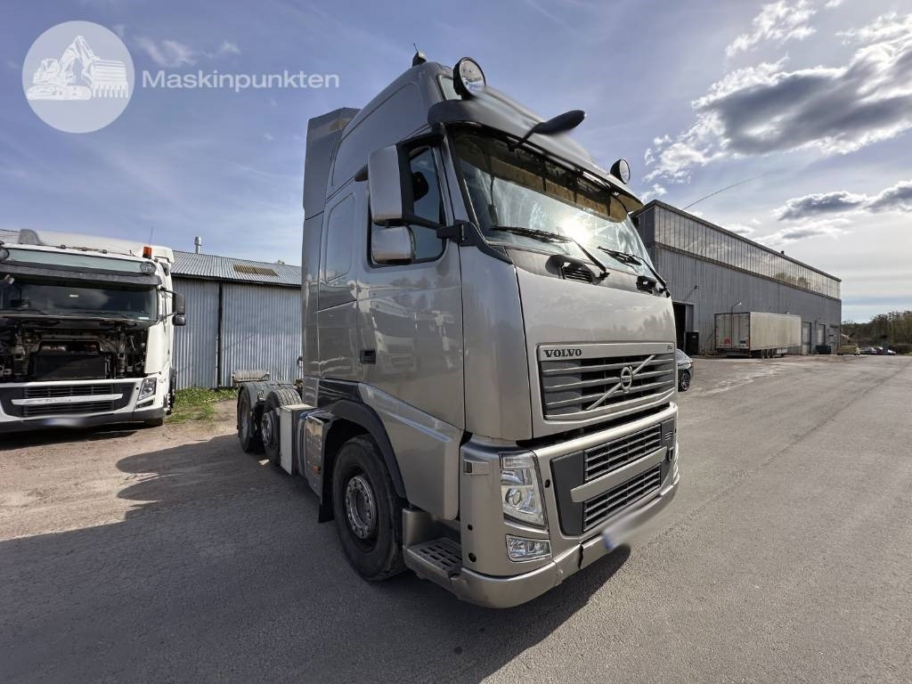 Volvo FH 440 Puscher - יחידת טרקטור: תמונה 1 Volvo FH 440 Puscher - יחידת טרקטור: תמונה 1
