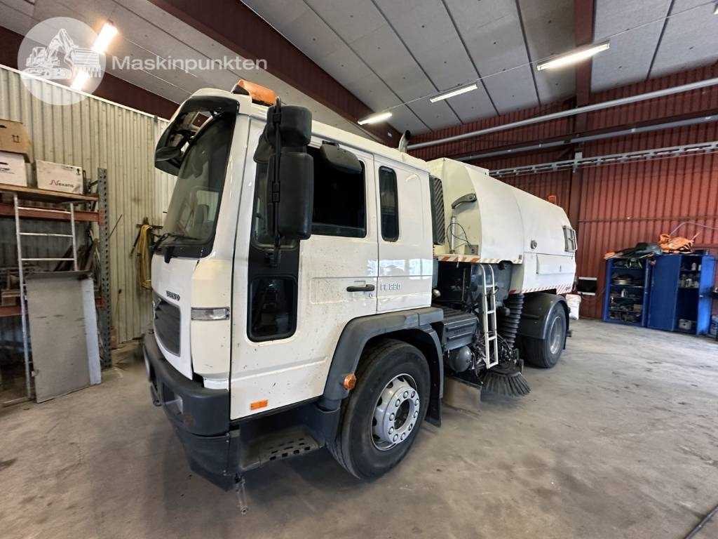 Volvo FL 618 - משאית אשפה: תמונה 2 Volvo FL 618 - משאית אשפה: תמונה 2