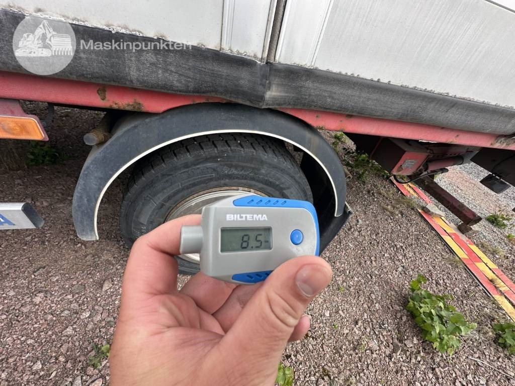 משאית תיבה Volvo FL 6: תמונה 13