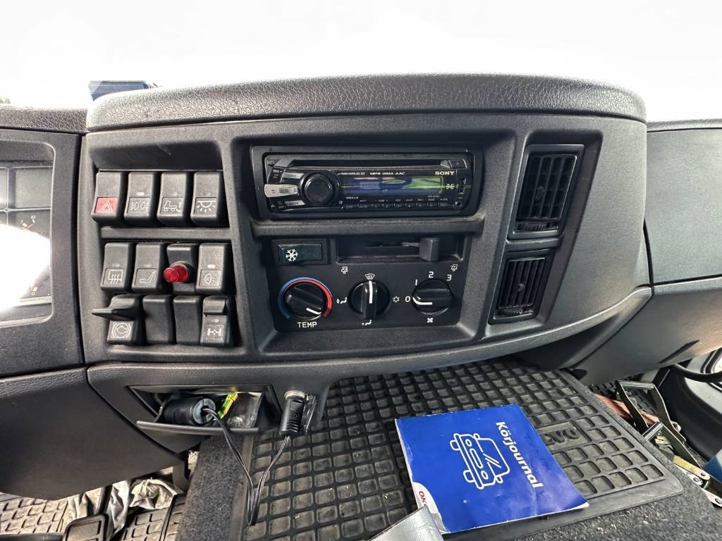 משאית תיבה Volvo FL 6: תמונה 43