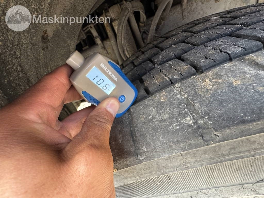 Volvo FM 440 CAMELEONT + BERFLAK + BETONGBLANDARE - מוביל מכולות/ משאית החלפת גוף: תמונה 5 Volvo FM 440 CAMELEONT + BERFLAK + BETONGBLANDARE - מוביל מכולות/ משאית החלפת גוף: תמונה 5