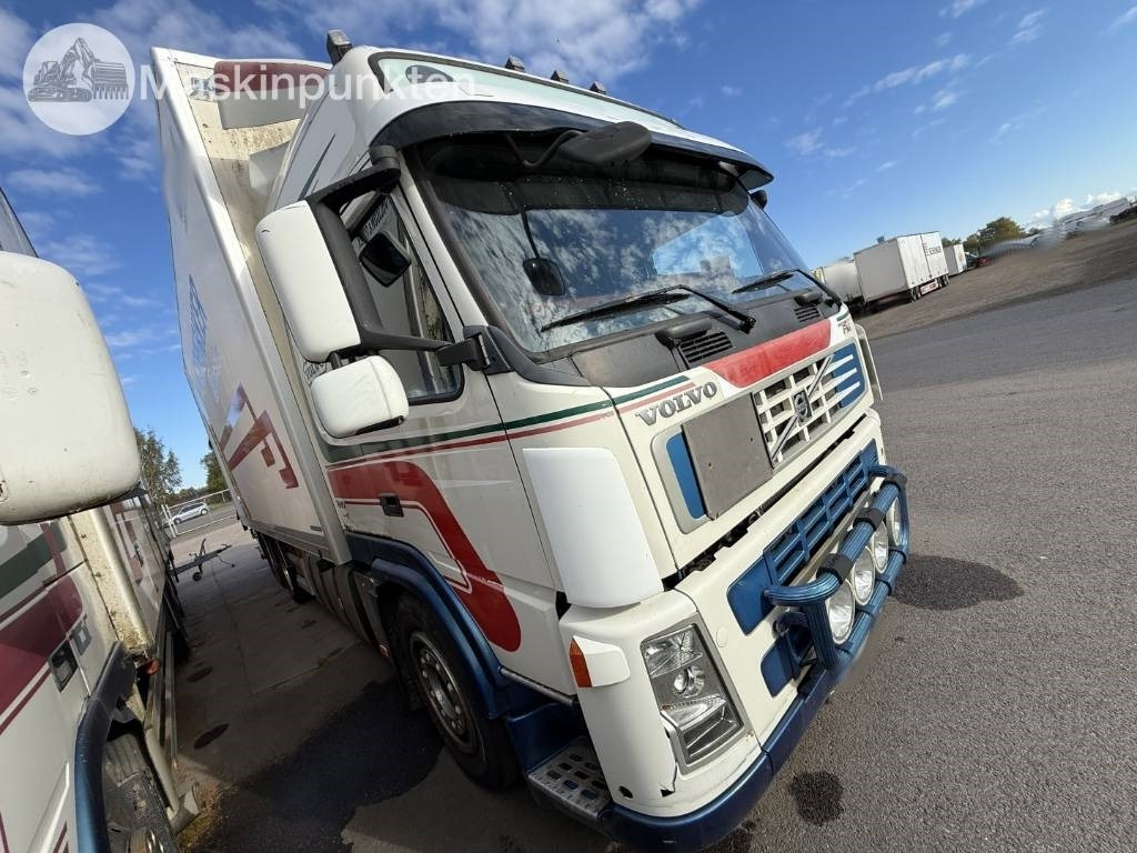 Volvo FM 440 - משאית תיבה: תמונה 3 Volvo FM 440 - משאית תיבה: תמונה 3