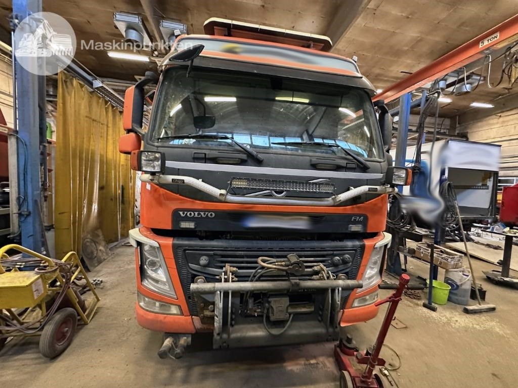 Volvo FM 460 LAXO TMA - מוביל מכולות/ משאית החלפת גוף: תמונה 3 Volvo FM 460 LAXO TMA - מוביל מכולות/ משאית החלפת גוף: תמונה 3
