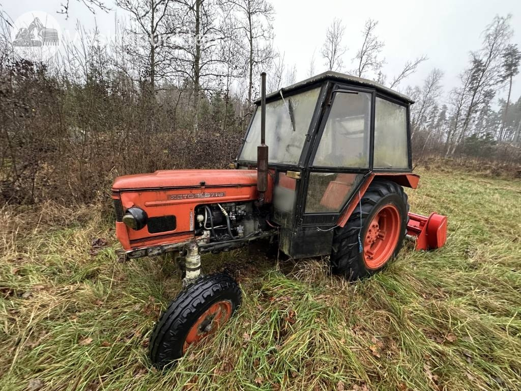Zetor 6718 - טרקטור חקלאי: תמונה 1 Zetor 6718 - טרקטור חקלאי: תמונה 1