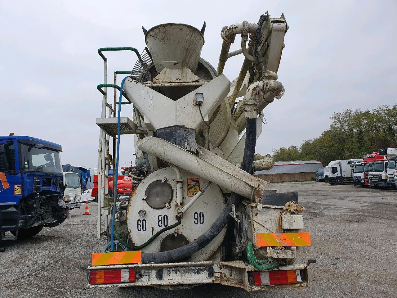 MERCEDES ACTROS 3236 MALAX PUTZMEISTER - משאית מערבלת בטון: תמונה 5 MERCEDES ACTROS 3236 MALAX PUTZMEISTER - משאית מערבלת בטון: תמונה 5