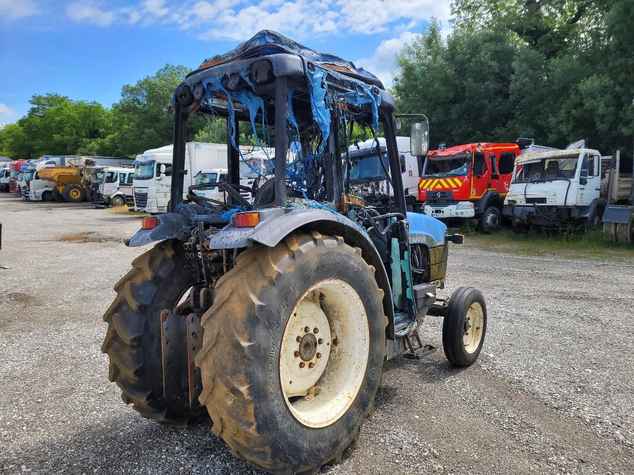 NEW HOLLAND TN75N - טרקטור חקלאי: תמונה 4 NEW HOLLAND TN75N - טרקטור חקלאי: תמונה 4