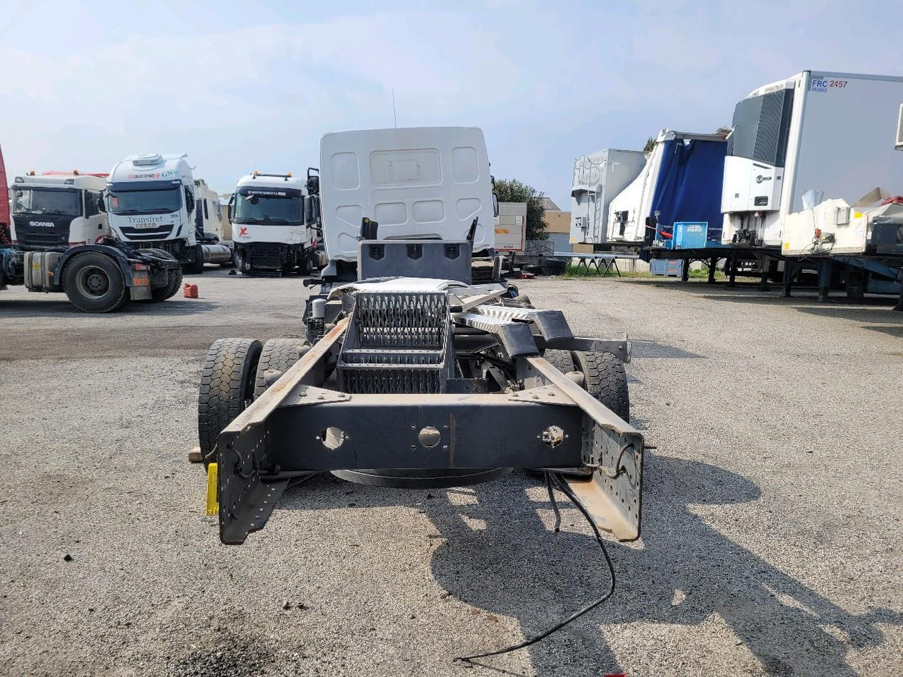 RENAULT D12 - משאית עם שלדת תא: תמונה 5 RENAULT D12 - משאית עם שלדת תא: תמונה 5