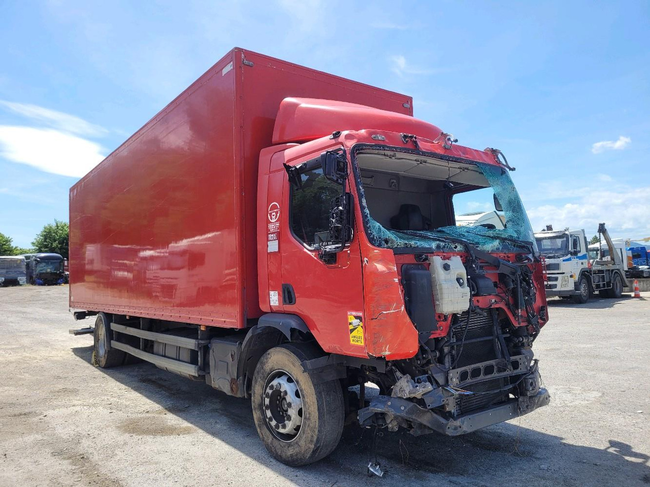 RENAULT D19 WIDE - משאית תיבה: תמונה 1 RENAULT D19 WIDE - משאית תיבה: תמונה 1