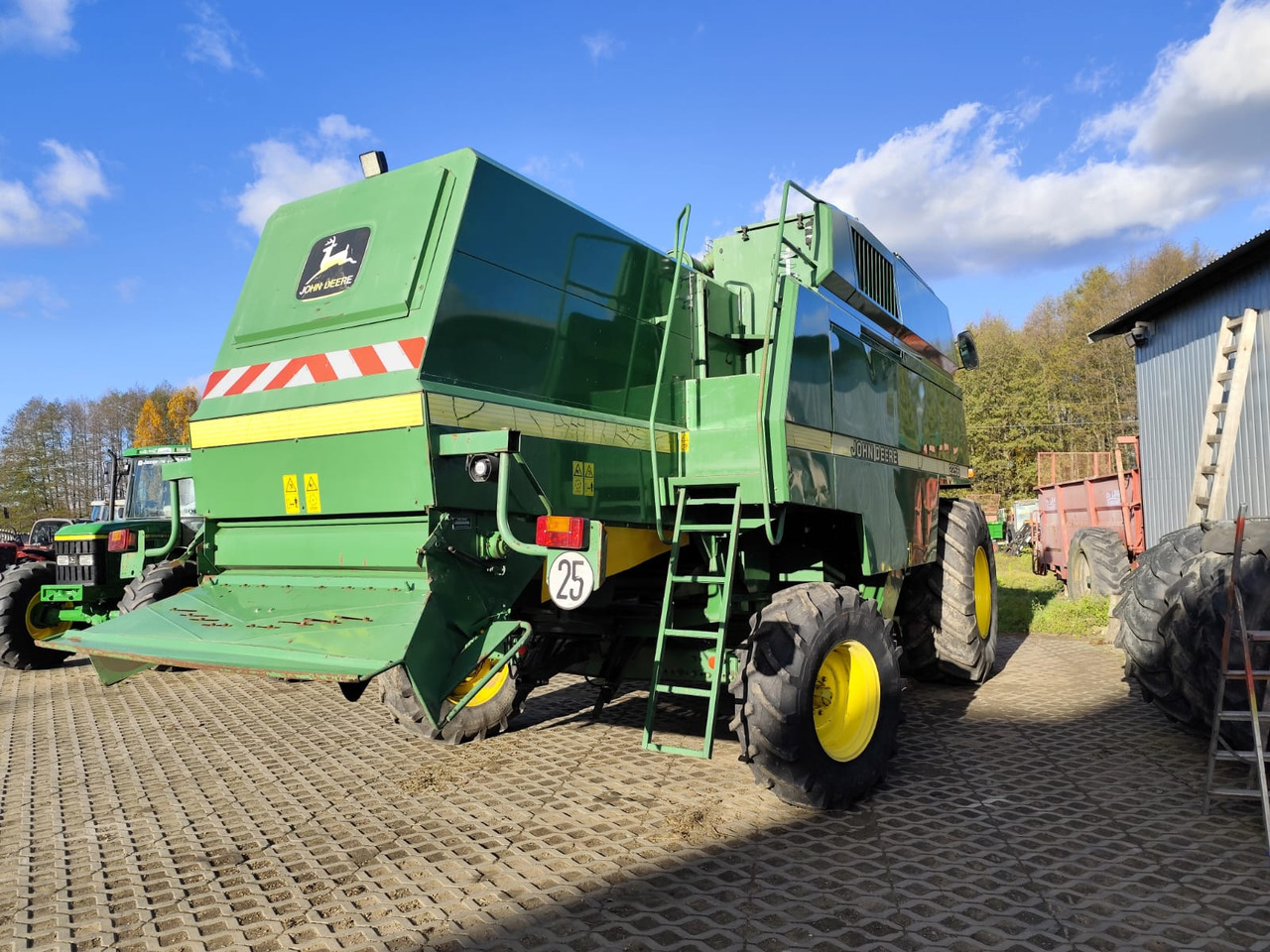 John Deere 2256 - מקצרת קומבינה: תמונה 4 John Deere 2256 - מקצרת קומבינה: תמונה 4