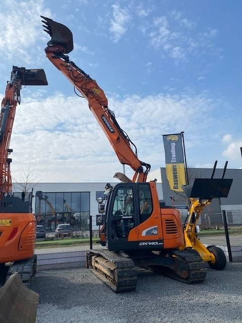 Doosan DX140 LCR-5 - מחפר סורק: תמונה 1 Doosan DX140 LCR-5 - מחפר סורק: תמונה 1