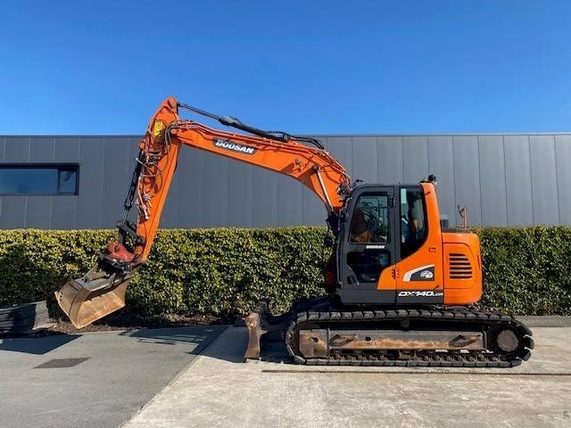 Doosan DX140LCR-5 - מחפר סורק: תמונה 1 Doosan DX140LCR-5 - מחפר סורק: תמונה 1