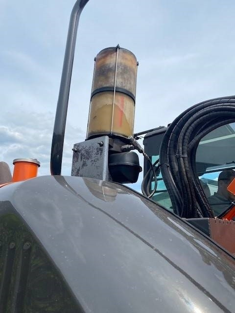 מחפר סורק Hitachi ZX 135 US 5-B: תמונה 12