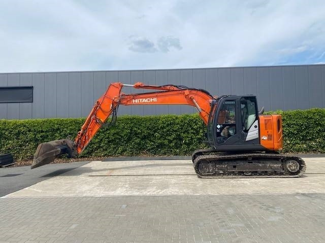 מחפר סורק Hitachi ZX 135 US 5-B: תמונה 22