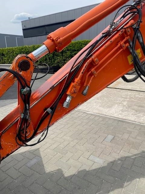 מחפר סורק Hitachi ZX 135 US 5-B: תמונה 10