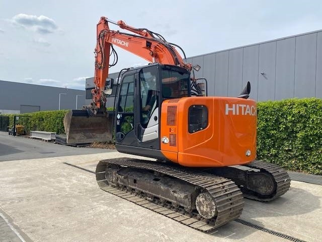 מחפר סורק Hitachi ZX 135 US 5-B: תמונה 20