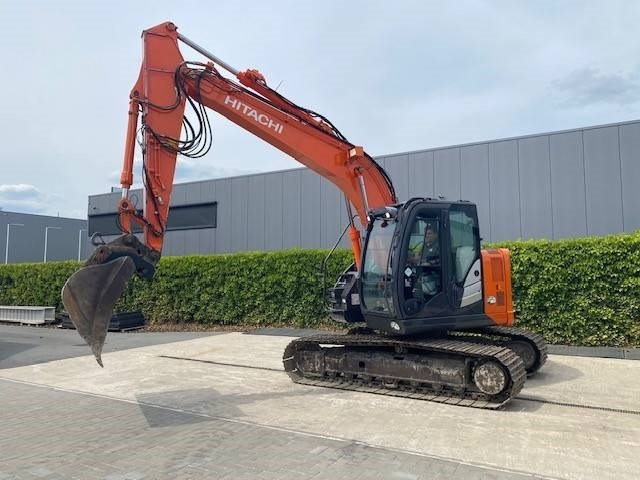 מחפר סורק Hitachi ZX 135 US 5-B: תמונה 18