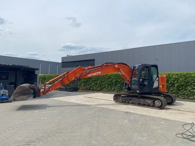 מחפר סורק Hitachi ZX 135 US 5-B: תמונה 9