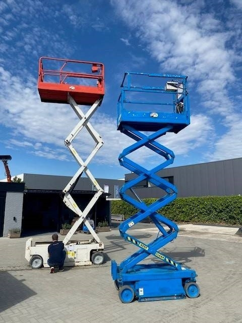SkyJack SJ III 3219 - מעלית מספריים: תמונה 4 SkyJack SJ III 3219 - מעלית מספריים: תמונה 4