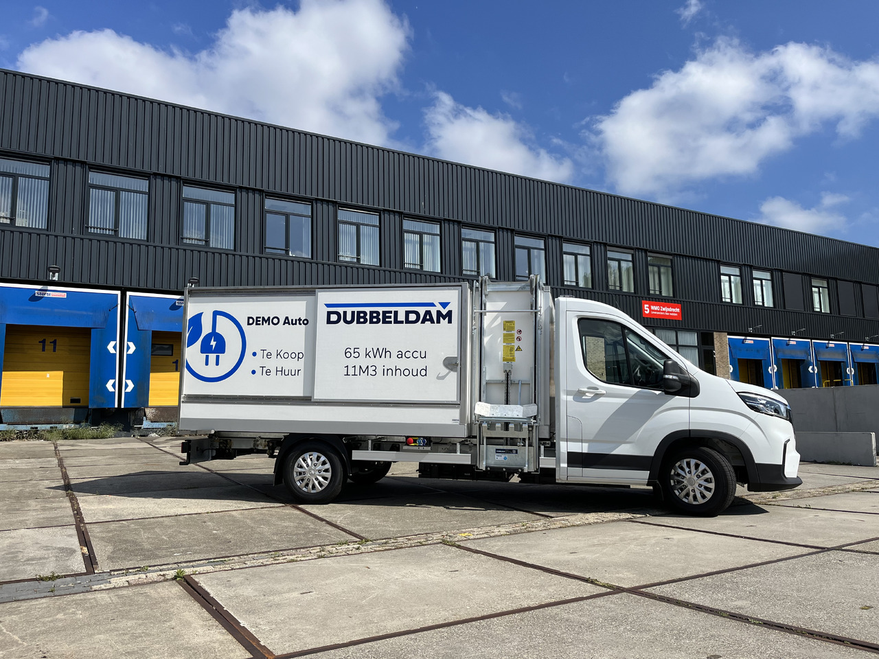 Maxus Delivery9 veegvuil zijbelader - כלי רכב מסחרי מזהיר, כלי רכב מסחרי חשמלי: תמונה 3 Maxus Delivery9 veegvuil zijbelader - כלי רכב מסחרי מזהיר, כלי רכב מסחרי חשמלי: תמונה 3