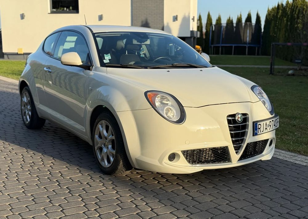 Alfa Romeo Mito - מכונית: תמונה 1 Alfa Romeo Mito - מכונית: תמונה 1