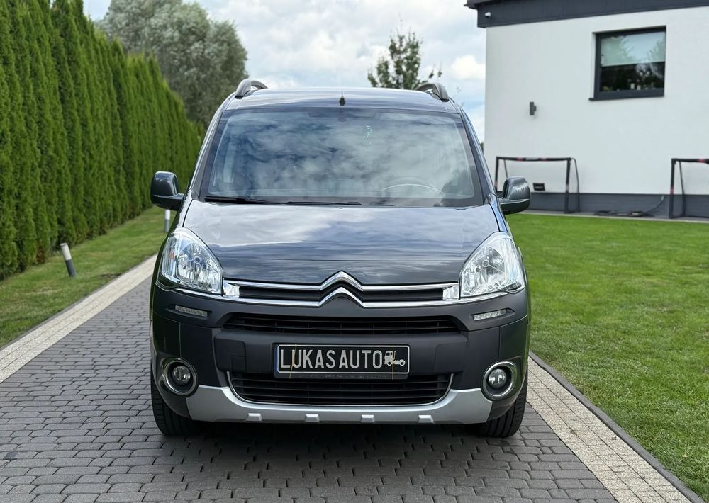 Citroën Berlingo 1.6 HDi XTR - מכונית: תמונה 2 Citroën Berlingo 1.6 HDi XTR - מכונית: תמונה 2