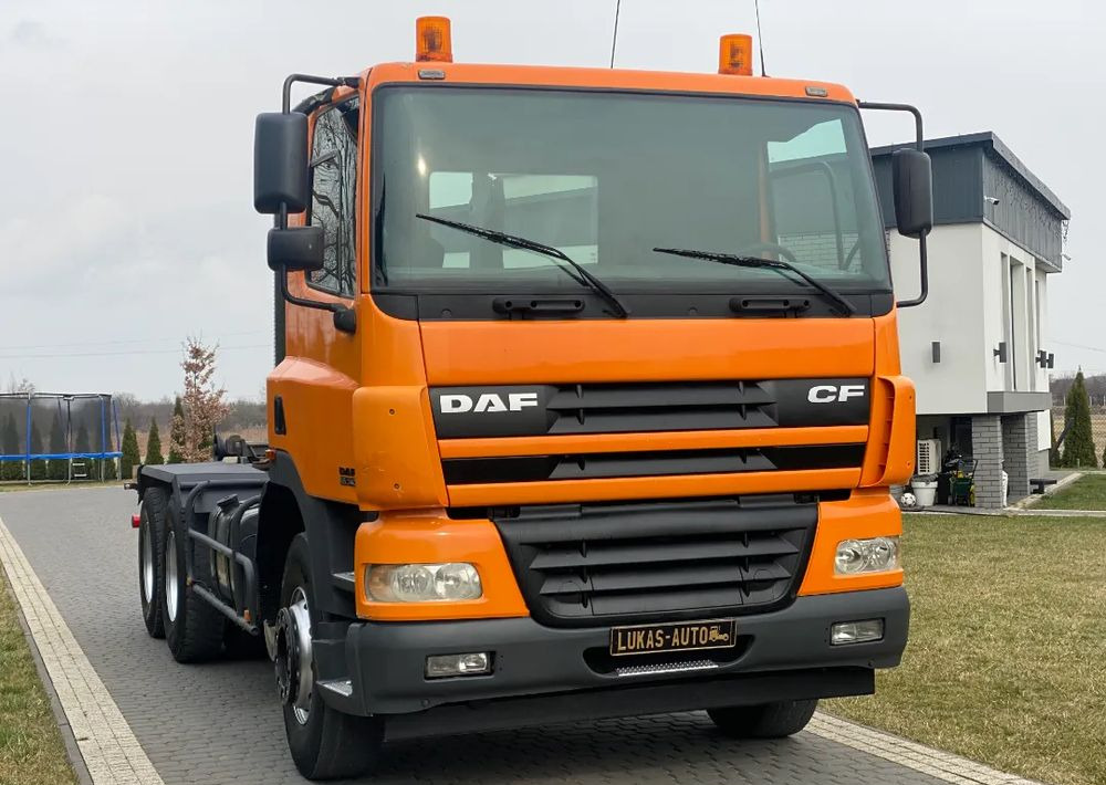 DAF CF 85.340 6X4 MANUAL - משאית הרמת וו: תמונה 1 DAF CF 85.340 6X4 MANUAL - משאית הרמת וו: תמונה 1