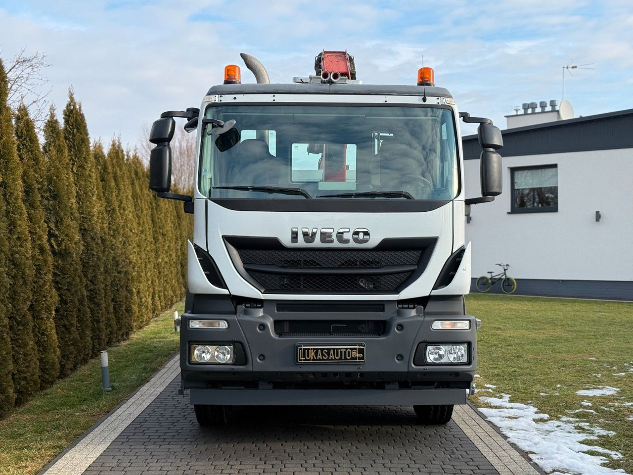 Iveco STRALIS 330 / 4x2/ TIPPER /FASSI F135 - משאית מנוף: תמונה 3 Iveco STRALIS 330 / 4x2/ TIPPER /FASSI F135 - משאית מנוף: תמונה 3