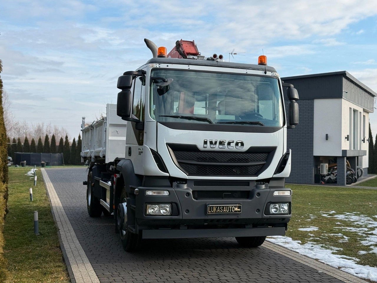 Iveco STRALIS 330 / 4x2/ TIPPER /FASSI F135 - מזהיר, משאית מנוף: תמונה 3 Iveco STRALIS 330 / 4x2/ TIPPER /FASSI F135 - מזהיר, משאית מנוף: תמונה 3