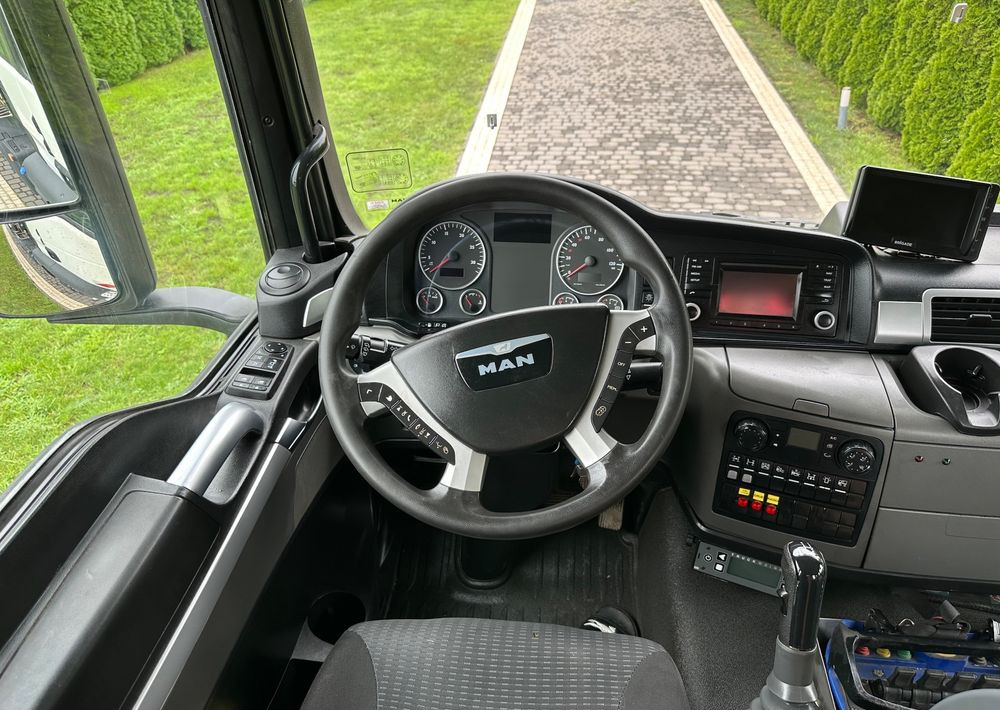 מזהיר MAN TGS 440 / 8x4 / HMF 1530 / HYDROBURTA: תמונה 9 מזהיר MAN TGS 440 / 8x4 / HMF 1530 / HYDROBURTA: תמונה 9