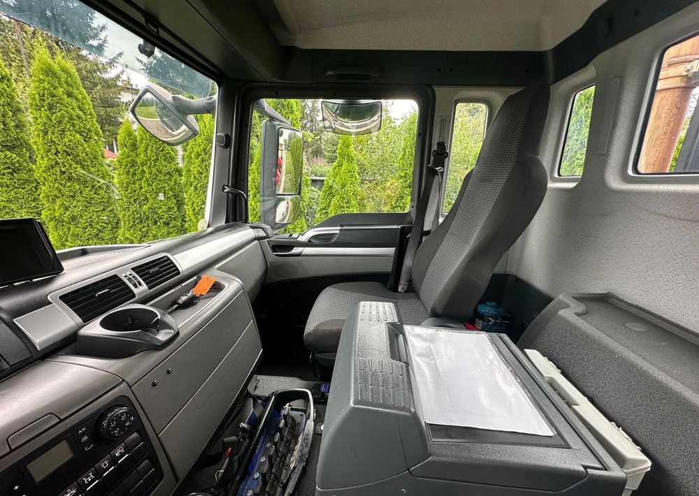 מזהיר MAN TGS 440 / 8x4 / HMF 1530 / HYDROBURTA: תמונה 11 מזהיר MAN TGS 440 / 8x4 / HMF 1530 / HYDROBURTA: תמונה 11