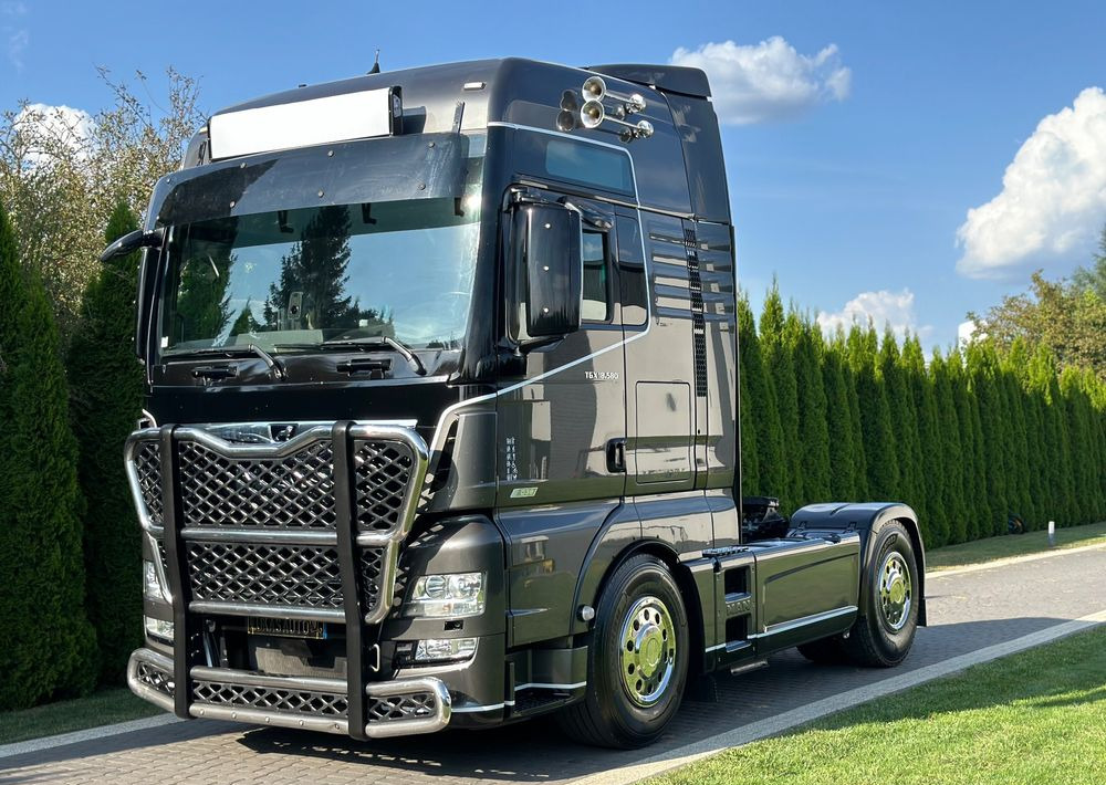 MAN TGX 18.580 D38 XXL RETARDER - יחידת טרקטור: תמונה 1 MAN TGX 18.580 D38 XXL RETARDER - יחידת טרקטור: תמונה 1