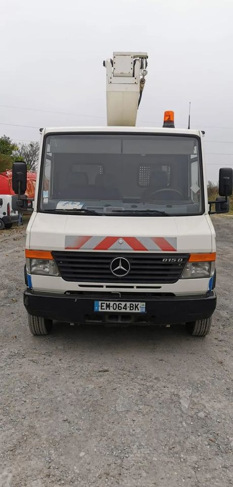 Mercedes-Benz VARIO 815D 17 M - פלטפורמה אווירית מותקנת על משאית: תמונה 2 Mercedes-Benz VARIO 815D 17 M - פלטפורמה אווירית מותקנת על משאית: תמונה 2