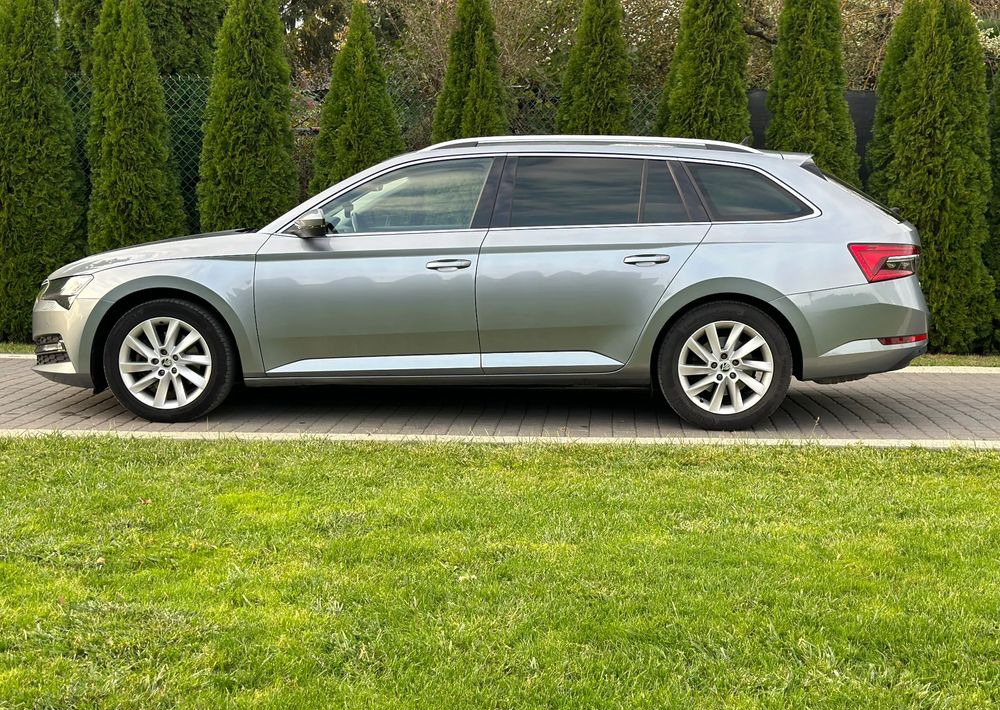 Skoda Superb 2.0 TDI SCR Style DSG - רכב סטיישן: תמונה 4 Skoda Superb 2.0 TDI SCR Style DSG - רכב סטיישן: תמונה 4