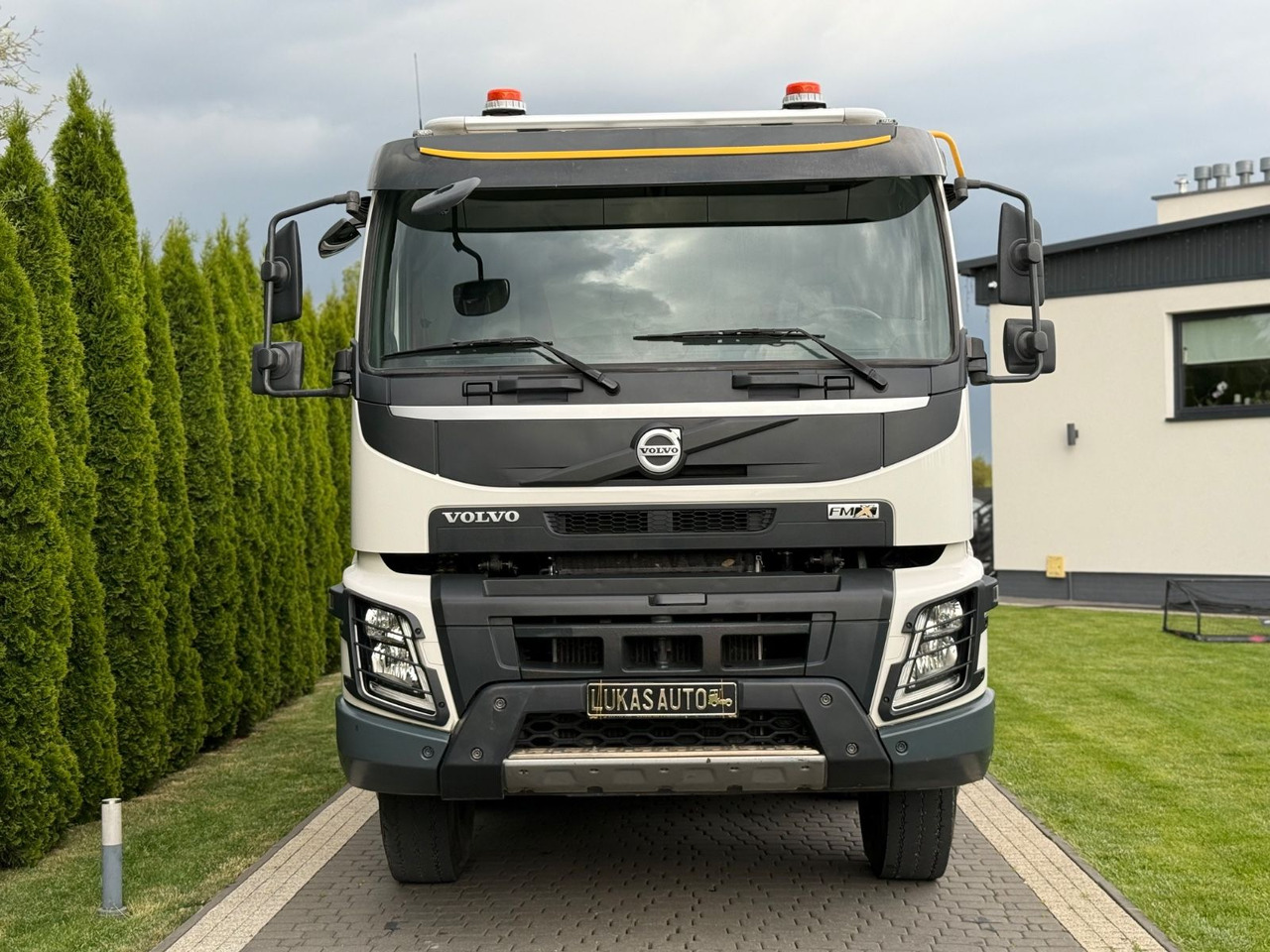 Volvo FMX 500 8X4 RETARDER - מזהיר: תמונה 3 Volvo FMX 500 8X4 RETARDER - מזהיר: תמונה 3