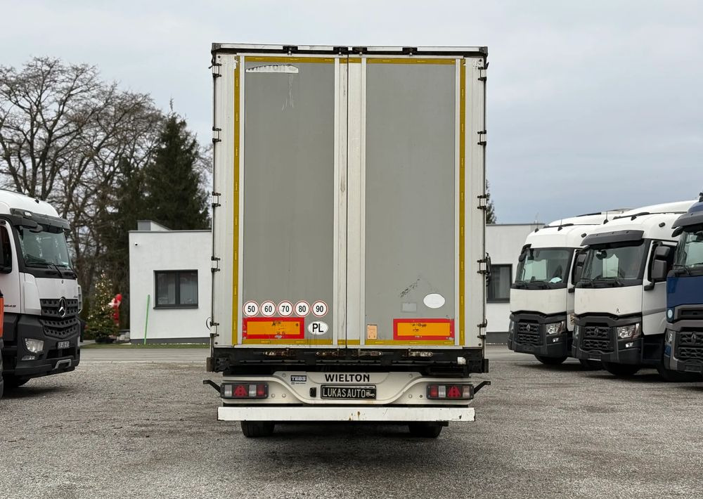 Wielton OSIE SAF PODNOSZONA OŚ - סמיטריילר עם וילונות צד: תמונה 4 Wielton OSIE SAF PODNOSZONA OŚ - סמיטריילר עם וילונות צד: תמונה 4