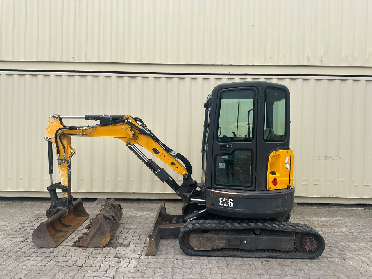Bobcat E26 / 2015 BJ / 3 x Löffel / 3.441 H - מיני מחפר: תמונה 2 Bobcat E26 / 2015 BJ / 3 x Löffel / 3.441 H - מיני מחפר: תמונה 2
