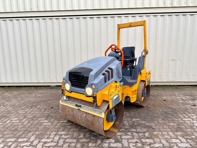 Hamm HD12VV / 2012 BJ / 1.369 H / 2.695 KG - רולר כביש: תמונה 1 Hamm HD12VV / 2012 BJ / 1.369 H / 2.695 KG - רולר כביש: תמונה 1