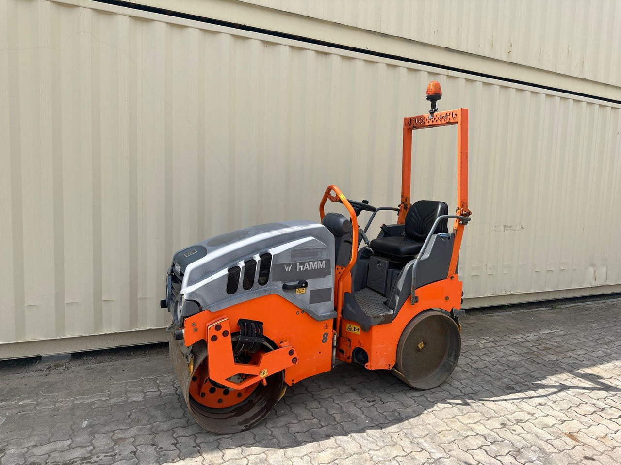 Hamm HD8VV / 2016 BJ / 817 H / 1.580 KG - רולר כביש: תמונה 1 Hamm HD8VV / 2016 BJ / 817 H / 1.580 KG - רולר כביש: תמונה 1