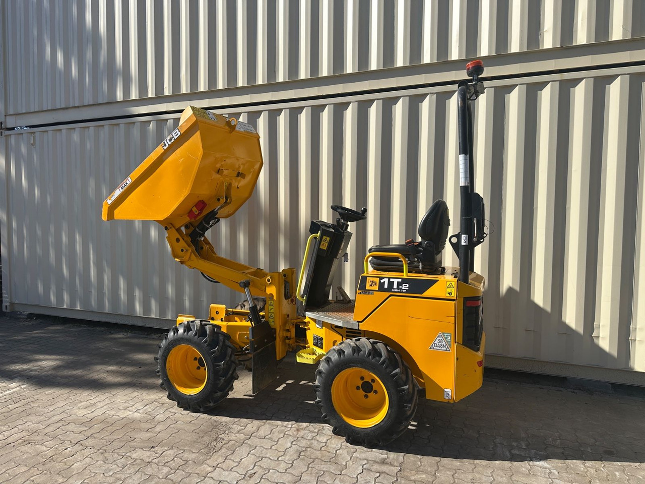JCB 1T-2 High Tip Dumper, 440 Bh, 1.000 KG - מיני מסיר פסולת: תמונה 3 JCB 1T-2 High Tip Dumper, 440 Bh, 1.000 KG - מיני מסיר פסולת: תמונה 3
