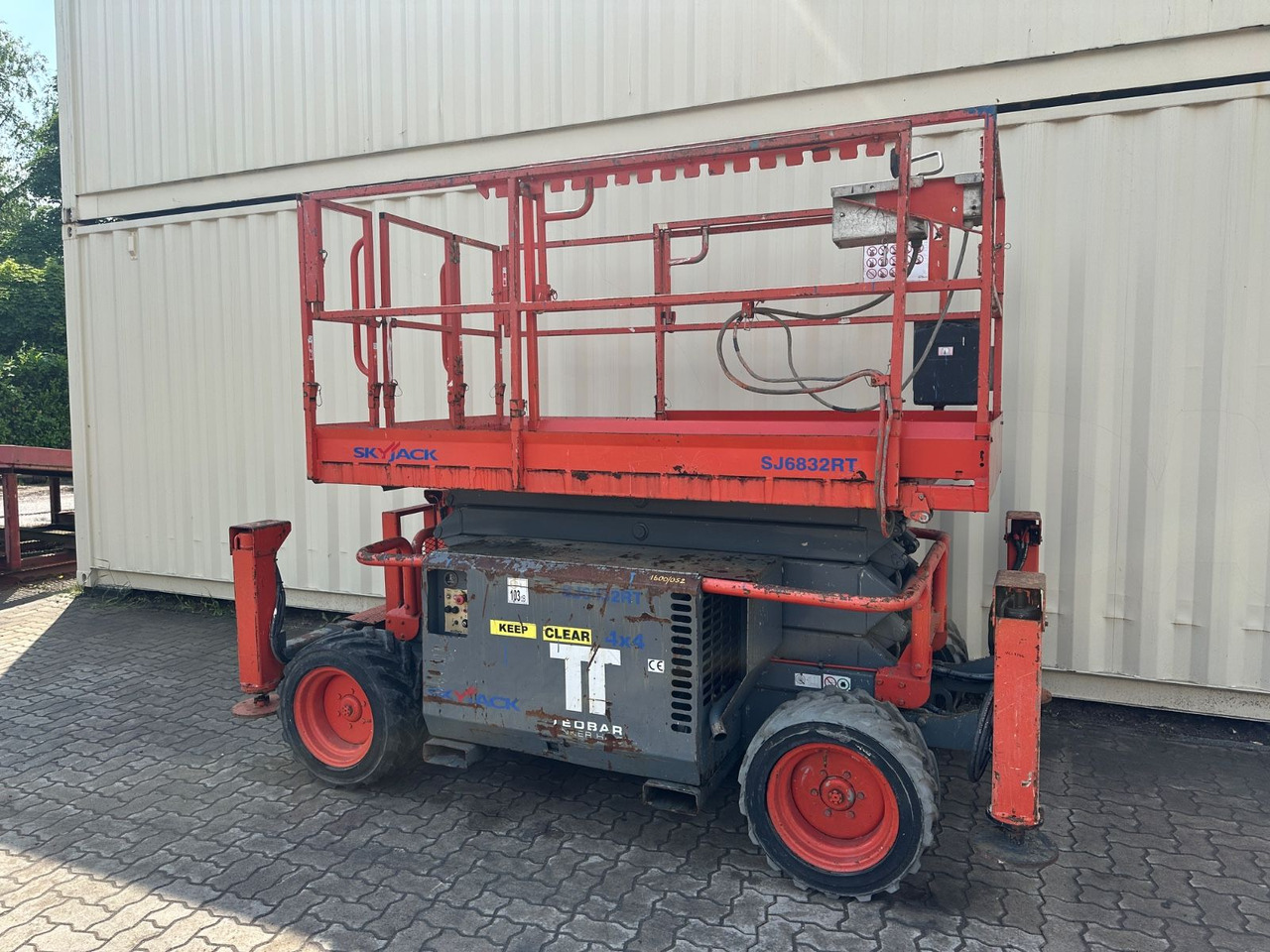 מעלית מספריים Skyjack SJ6832RT 4x4 Diesel, 11.8 Meter, 1.493 H: תמונה 6