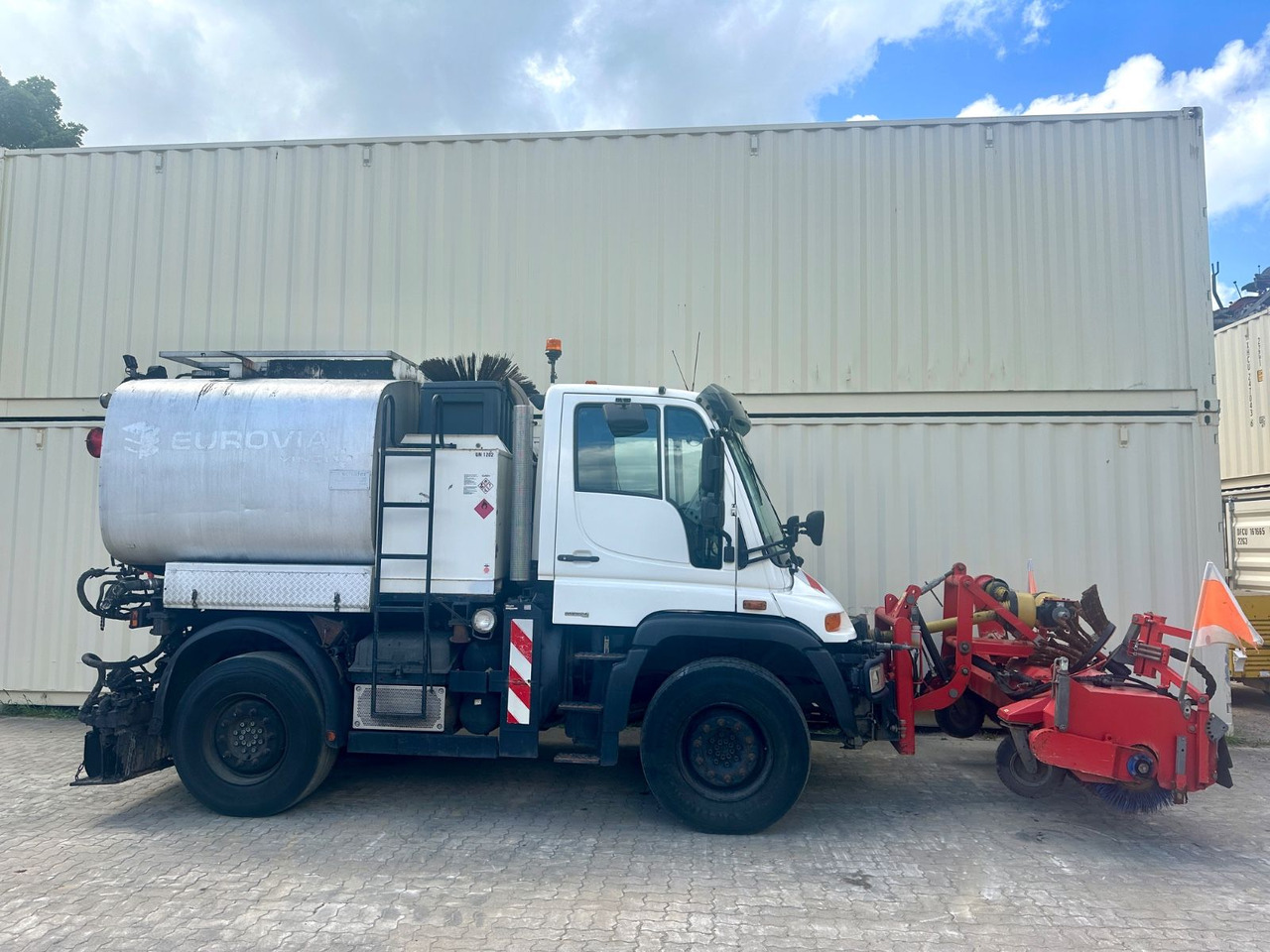 Unimog U400 Schäfer-Technic Bitum/Asphalt / TÜV 02/2026 - משאית: תמונה 5 Unimog U400 Schäfer-Technic Bitum/Asphalt / TÜV 02/2026 - משאית: תמונה 5