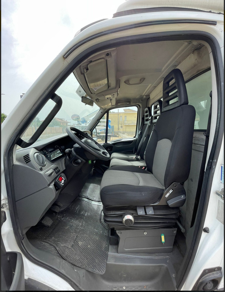 IVECO DAILY 60C17 - משאית קירור: תמונה 5 IVECO DAILY 60C17 - משאית קירור: תמונה 5