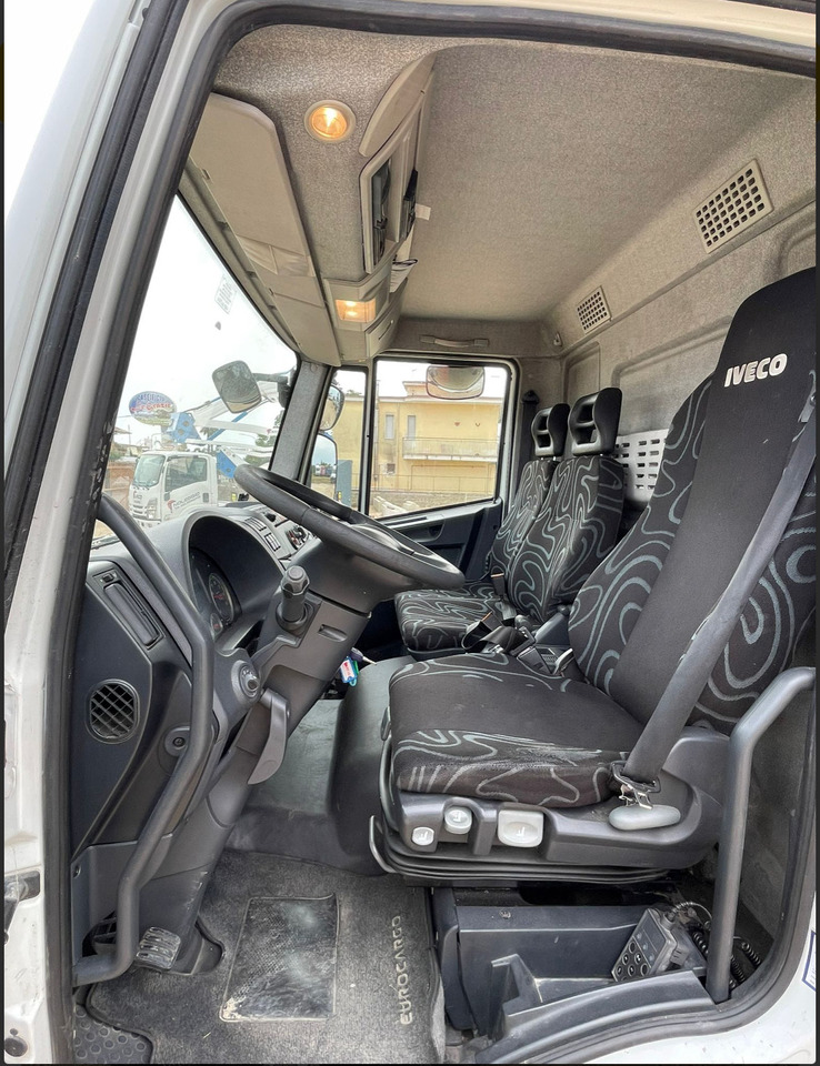IVECO EUROCARGO 75E18 - משאית קירור: תמונה 4 IVECO EUROCARGO 75E18 - משאית קירור: תמונה 4