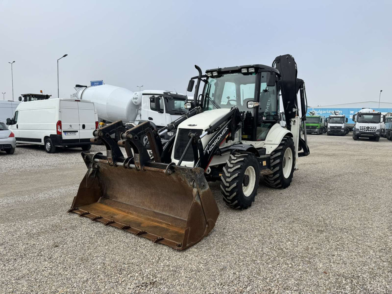 HIDROMEK HMK102B - מחפרון: תמונה 3 HIDROMEK HMK102B - מחפרון: תמונה 3