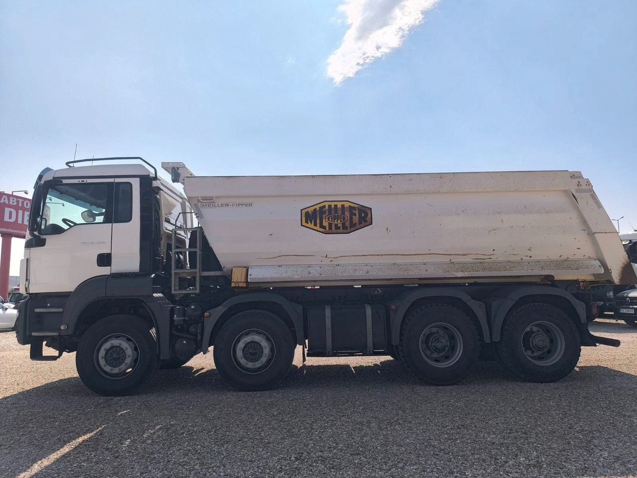 MAN TGS 41.420 MEILLER KIPPER - משאית דילוג העמסה: תמונה 4 MAN TGS 41.420 MEILLER KIPPER - משאית דילוג העמסה: תמונה 4