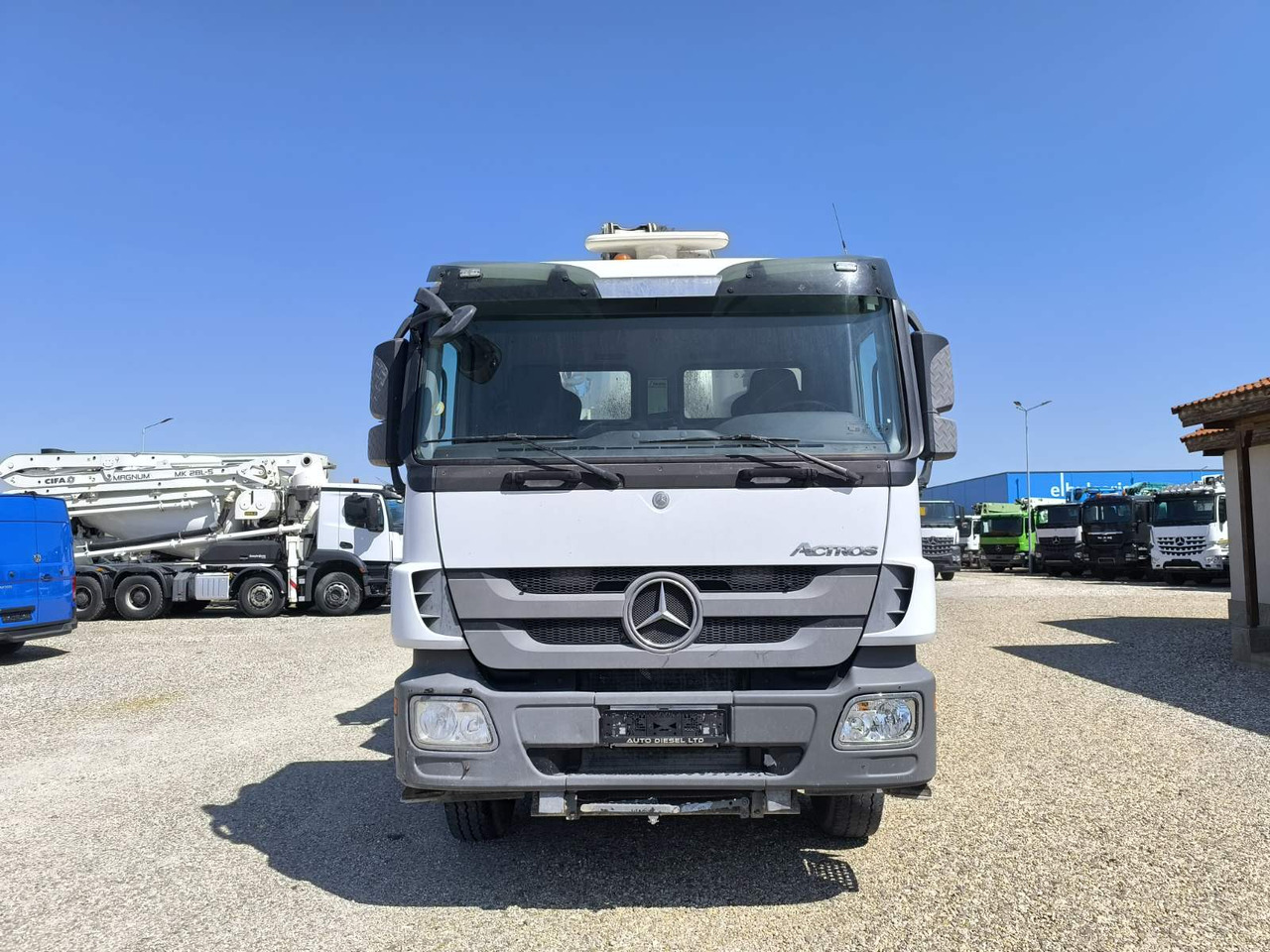 MERCEDES-BENZ ACTROS 3241 SCHWING FBP24 - משאית משאבת בטון: תמונה 2 MERCEDES-BENZ ACTROS 3241 SCHWING FBP24 - משאית משאבת בטון: תמונה 2