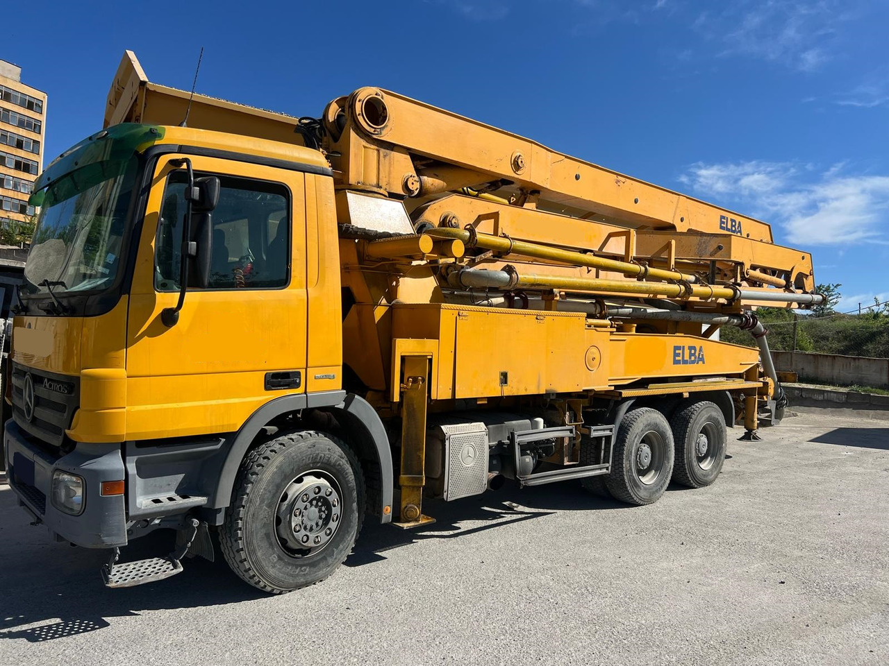 MERCEDES-BENZ ACTROS 3332 ELBA SCHWING 36M - משאית משאבת בטון: תמונה 1 MERCEDES-BENZ ACTROS 3332 ELBA SCHWING 36M - משאית משאבת בטון: תמונה 1