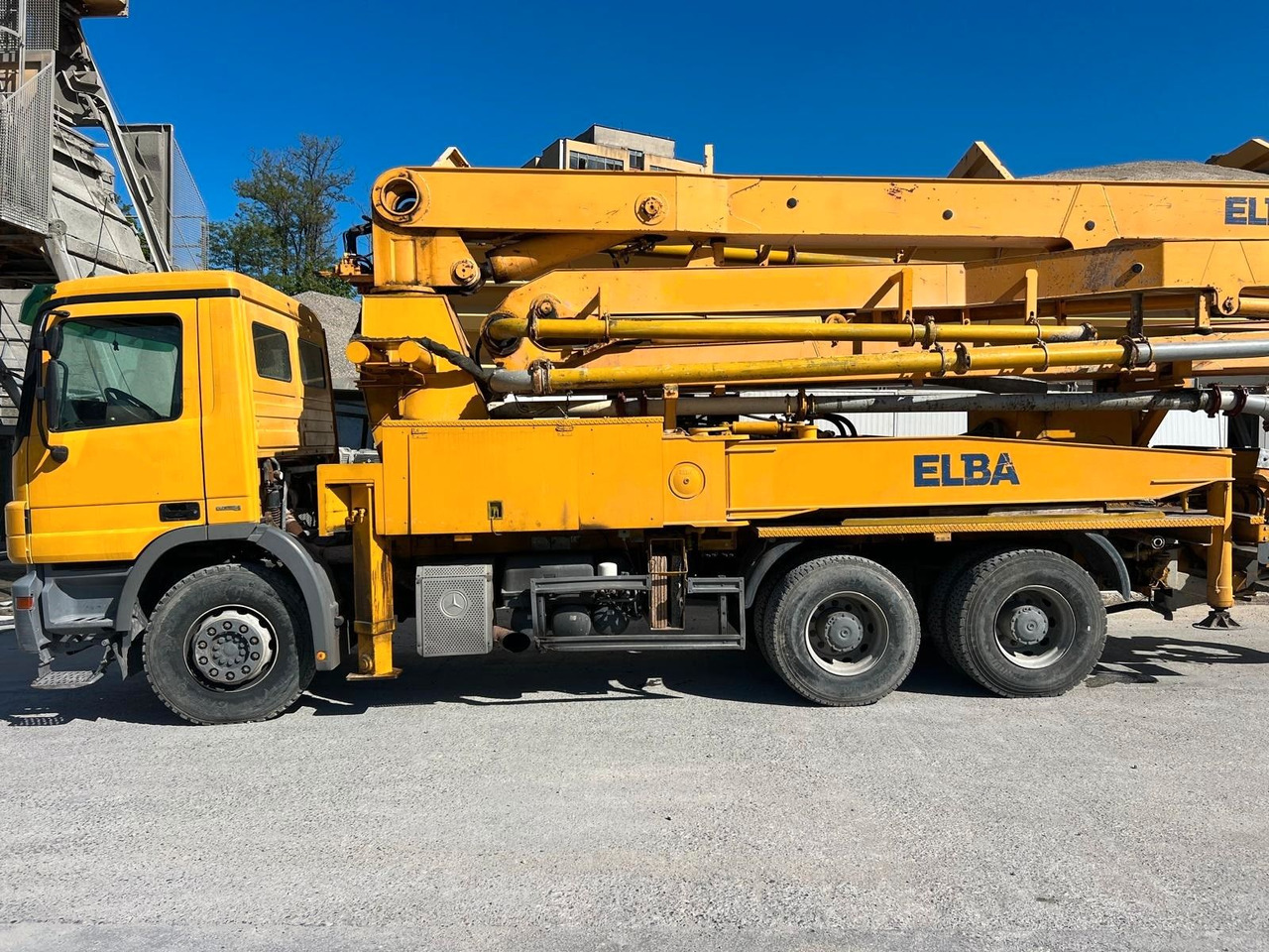 Mercedes-Benz ACTROS 3332 ELBA SCHWING 36M - משאית משאבת בטון: תמונה 5 Mercedes-Benz ACTROS 3332 ELBA SCHWING 36M - משאית משאבת בטון: תמונה 5
