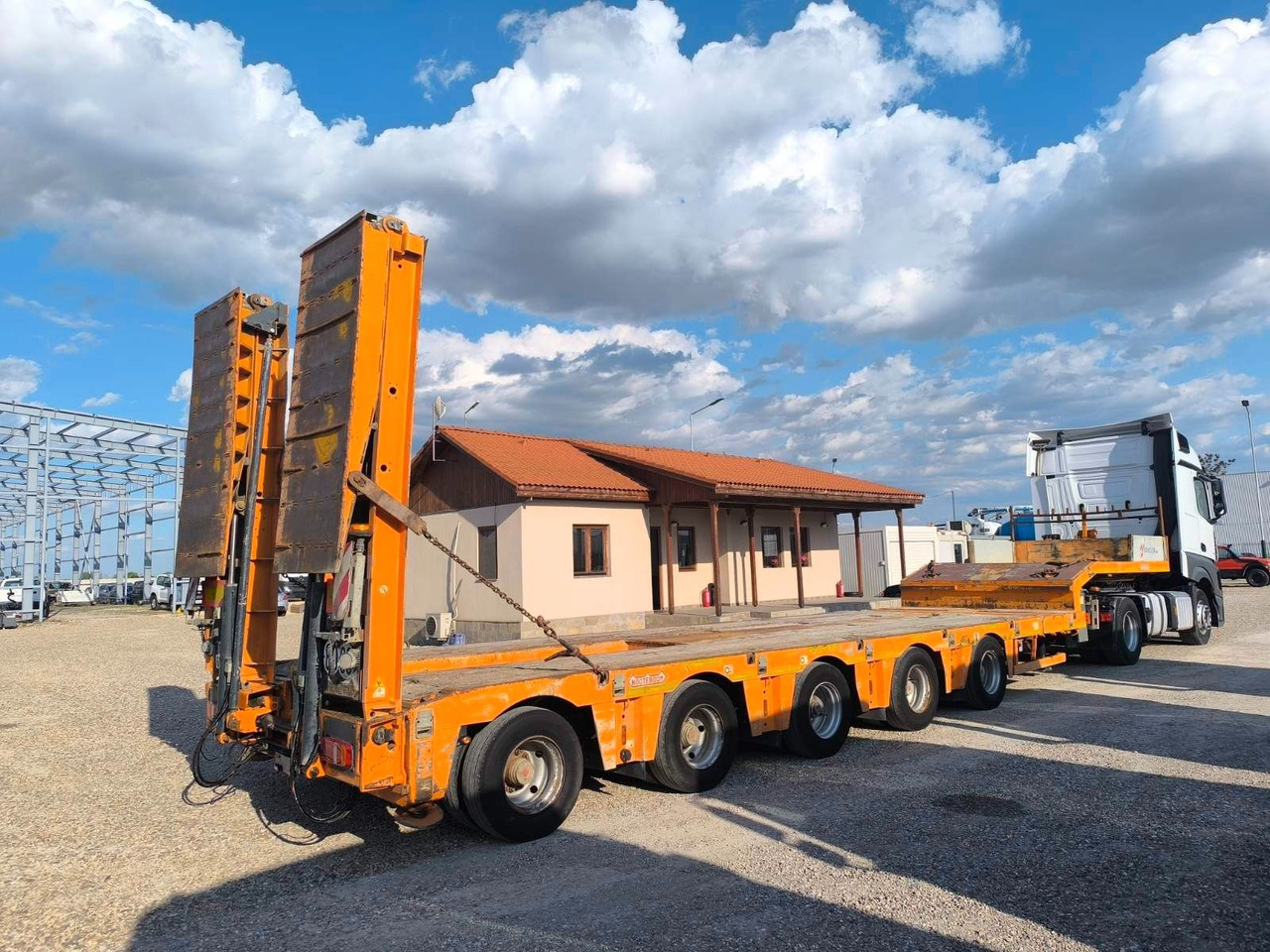 Nooteboom MCO-85-05V - סמיטריילר עם מטען נמוך: תמונה 5 Nooteboom MCO-85-05V - סמיטריילר עם מטען נמוך: תמונה 5